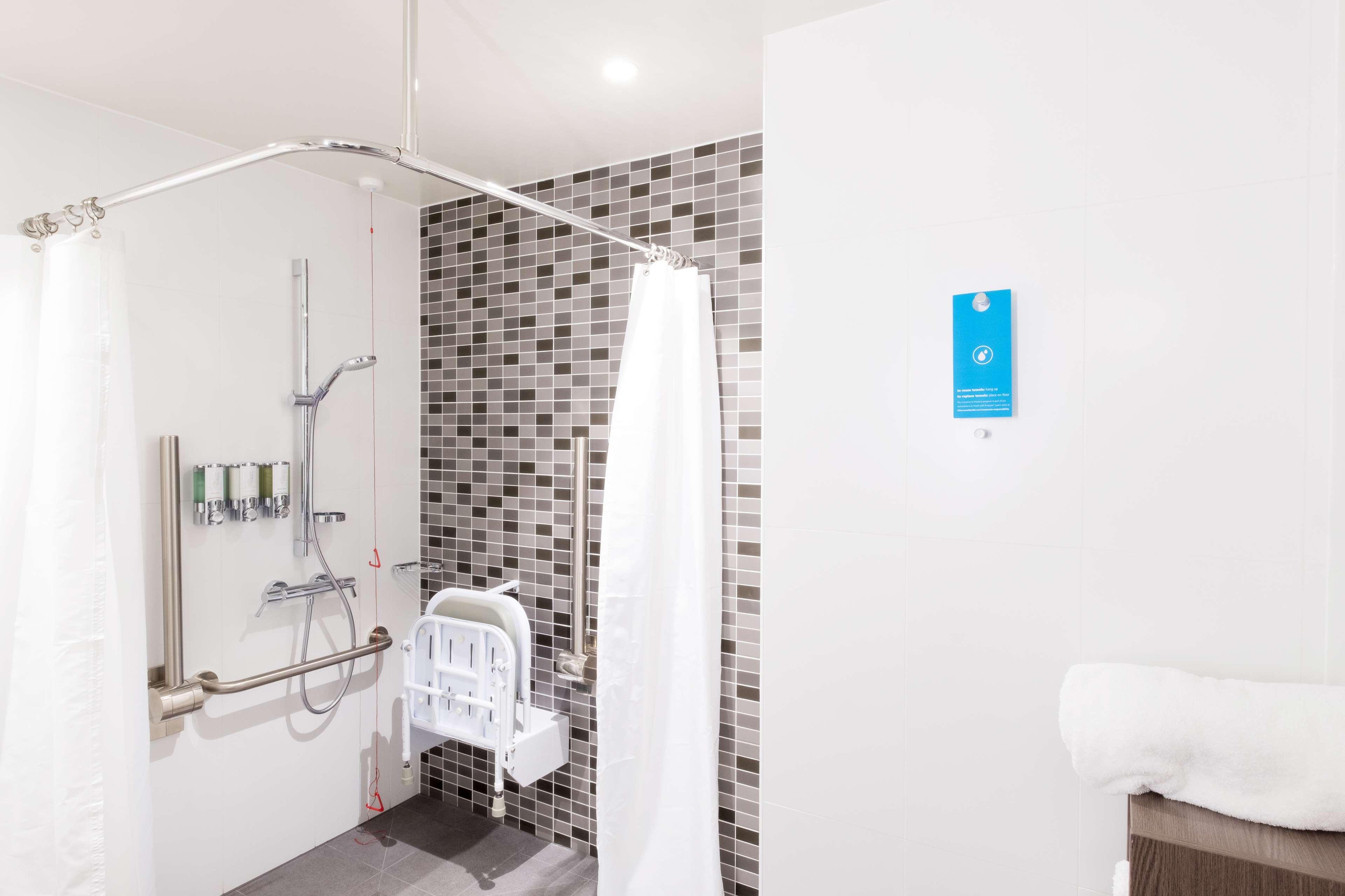 Hampton By Hilton Aberdeen Westhill Kirkton of Skene Exterior foto